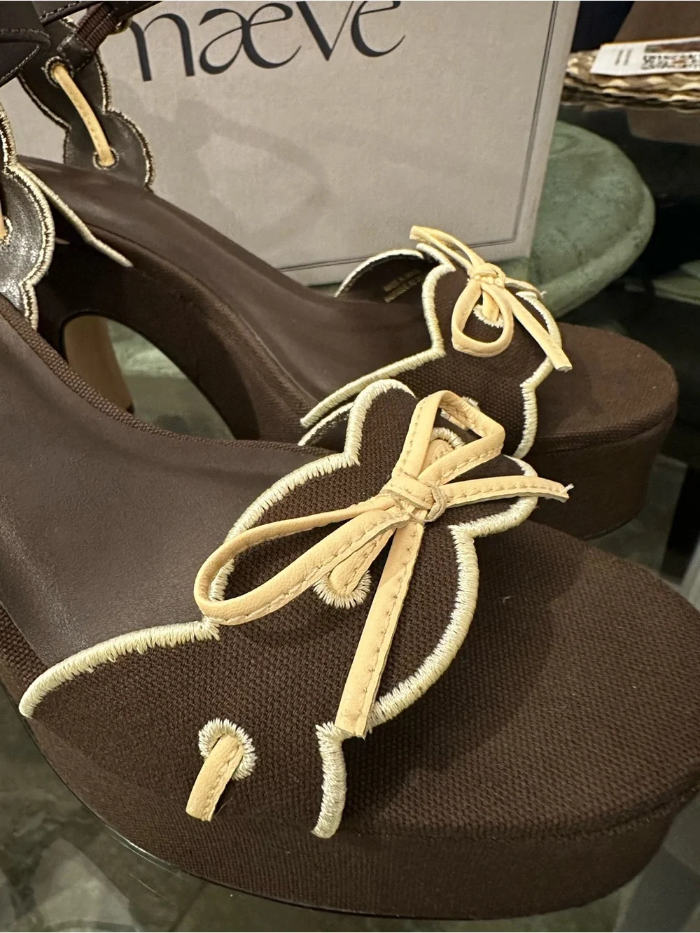 New in Box! Maeve Platform Block Heel Sandals in Dark Brown with Cream Trim 40